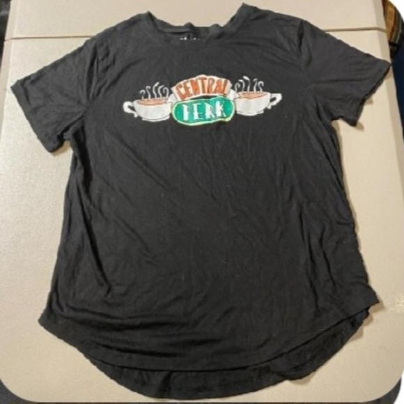 Friends Central Perk Black Graphic Junior's Large (11/13) T-Shirt Tee Coffee EUC - Picture 1 of 4